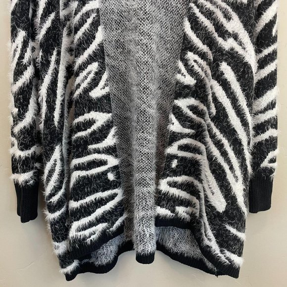 Susina | zebra print eyelash open cardigan | 1X - Picture 6 of 14